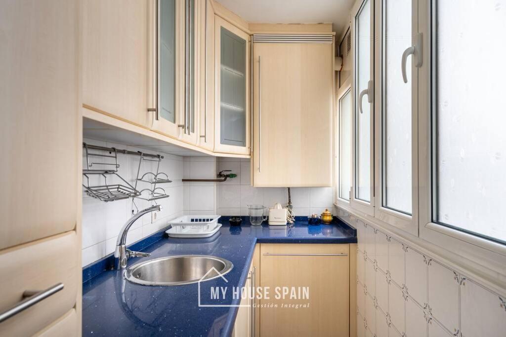 Myhousespain - Piso Centrico Junto A La Playa Gijon Exterior photo