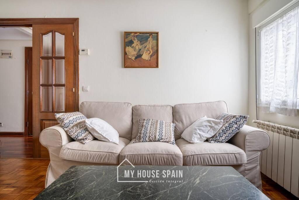 Myhousespain - Piso Centrico Junto A La Playa Gijon Exterior photo